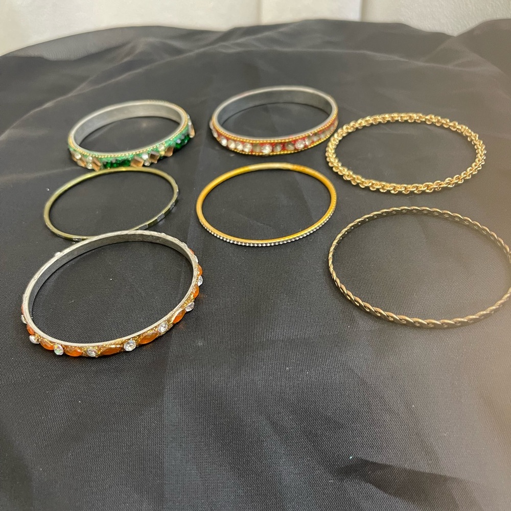 NWOT Bangles - Picture 4 of 5
